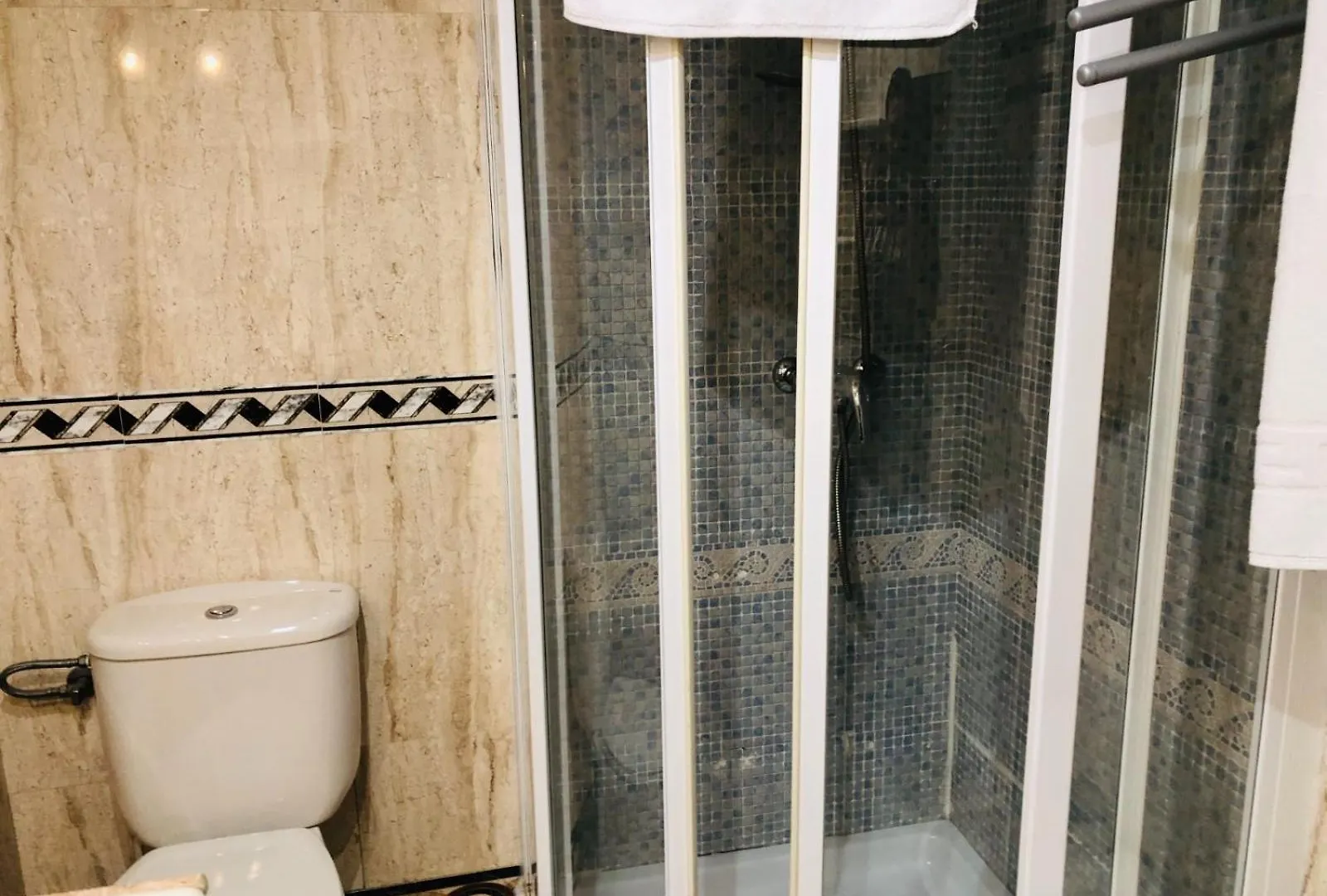 טורמולינוס Nogalera Confort Apartments